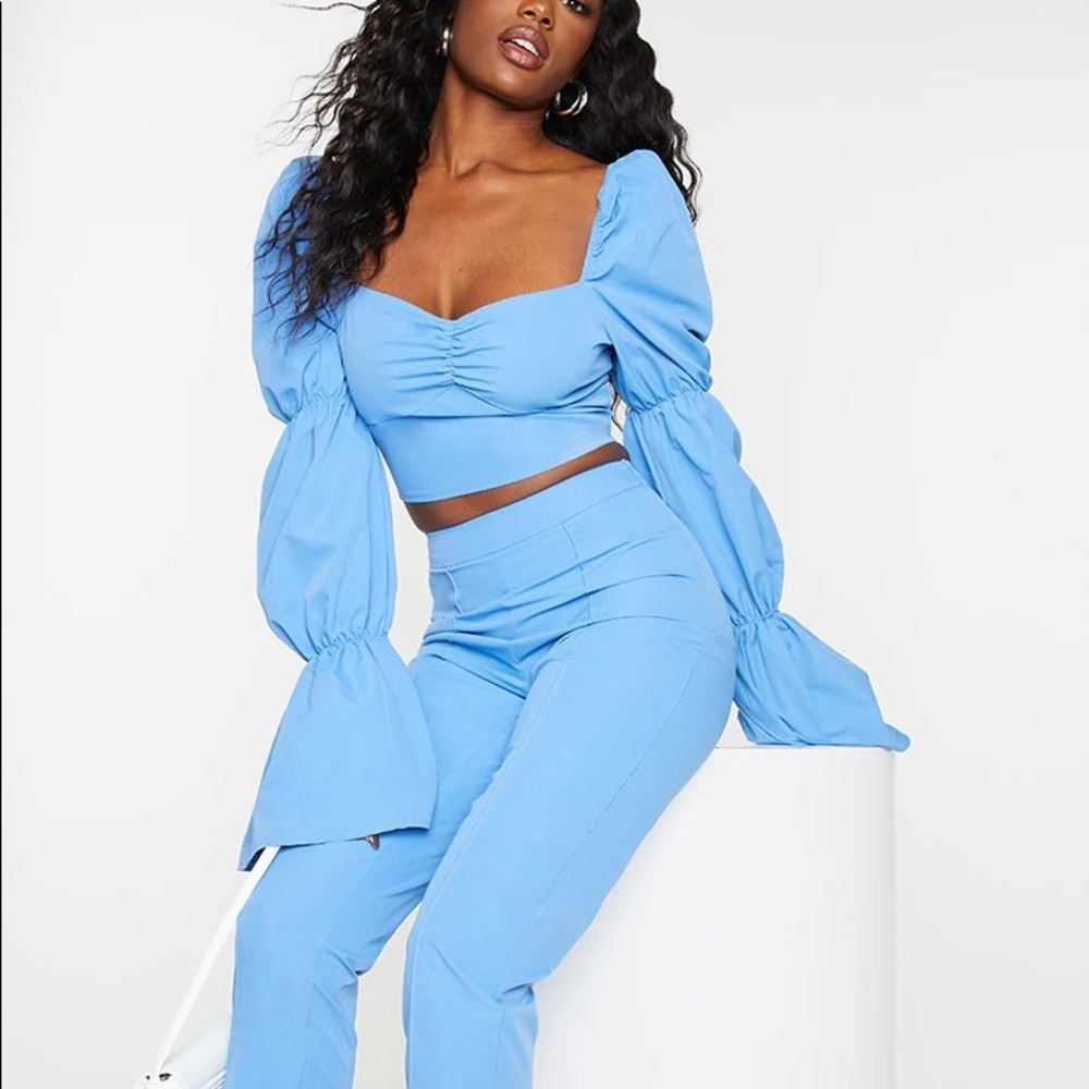 prettylittle thing blue woven cinched puff sleeve crop